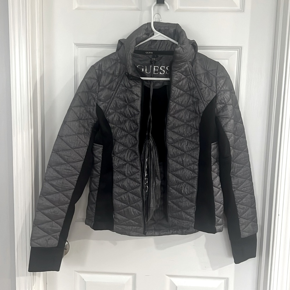 Lightweight Packable Puffer Jacket - image 1
